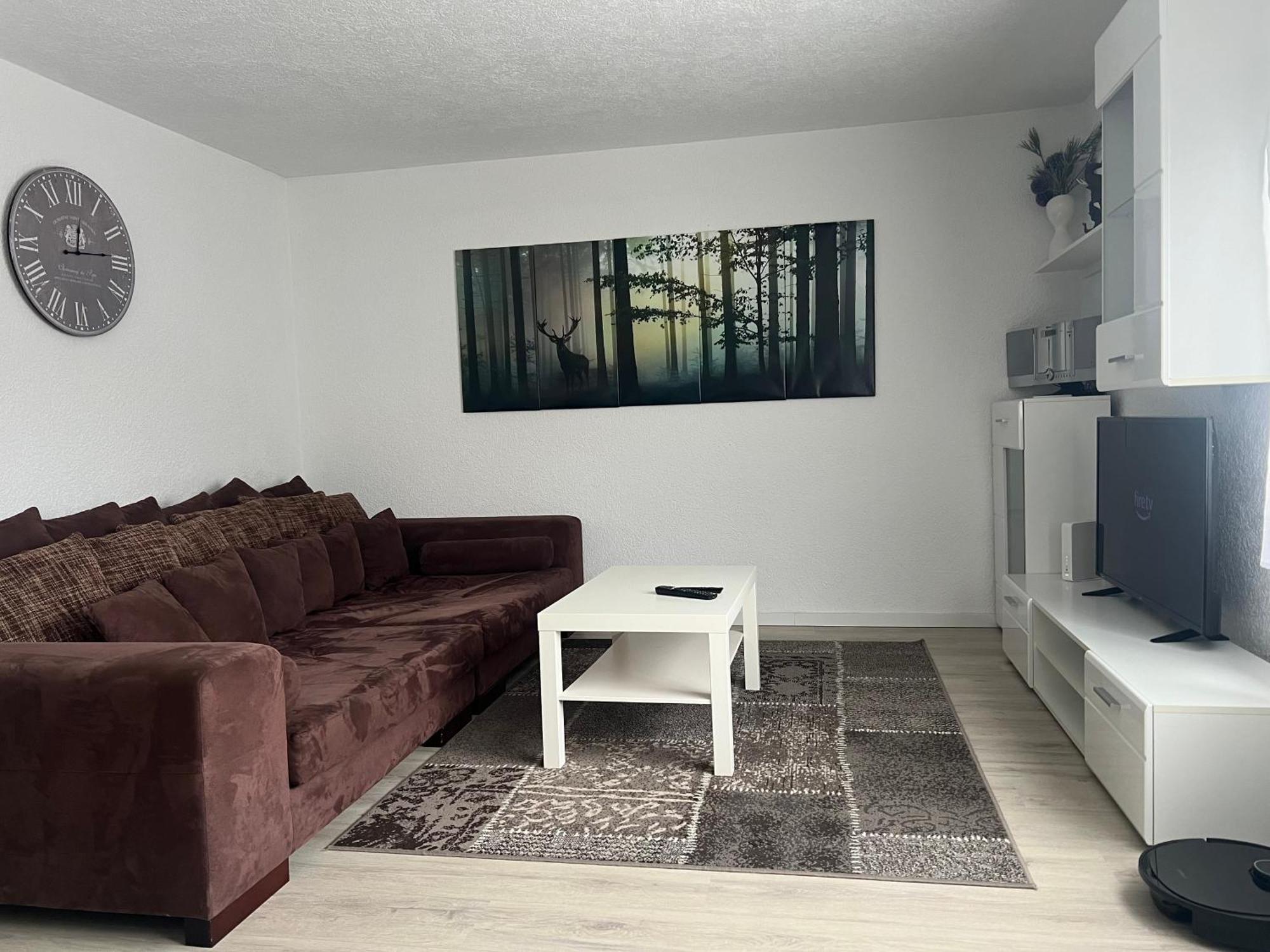 Moderne Helle 2,5 Zimmer Wohnung Mit Grossem Bad Und Kueche In Trossingen Esterno foto