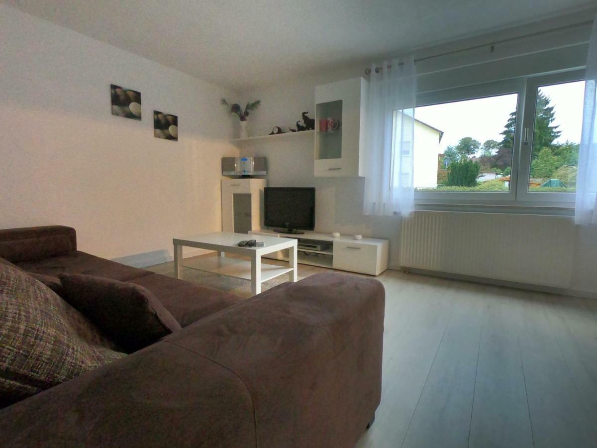 Moderne Helle 2,5 Zimmer Wohnung Mit Grossem Bad Und Kueche In Trossingen Esterno foto