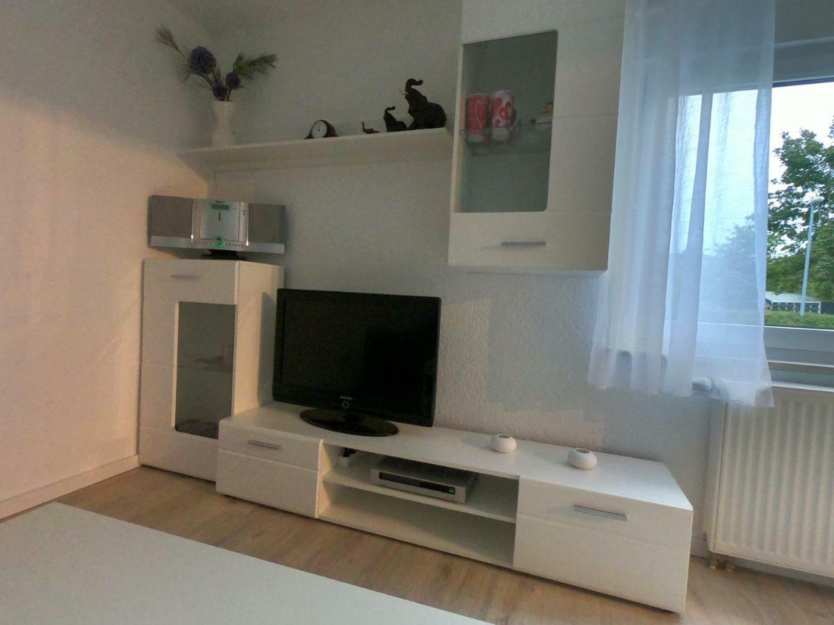 Moderne Helle 2,5 Zimmer Wohnung Mit Grossem Bad Und Kueche In Trossingen Esterno foto