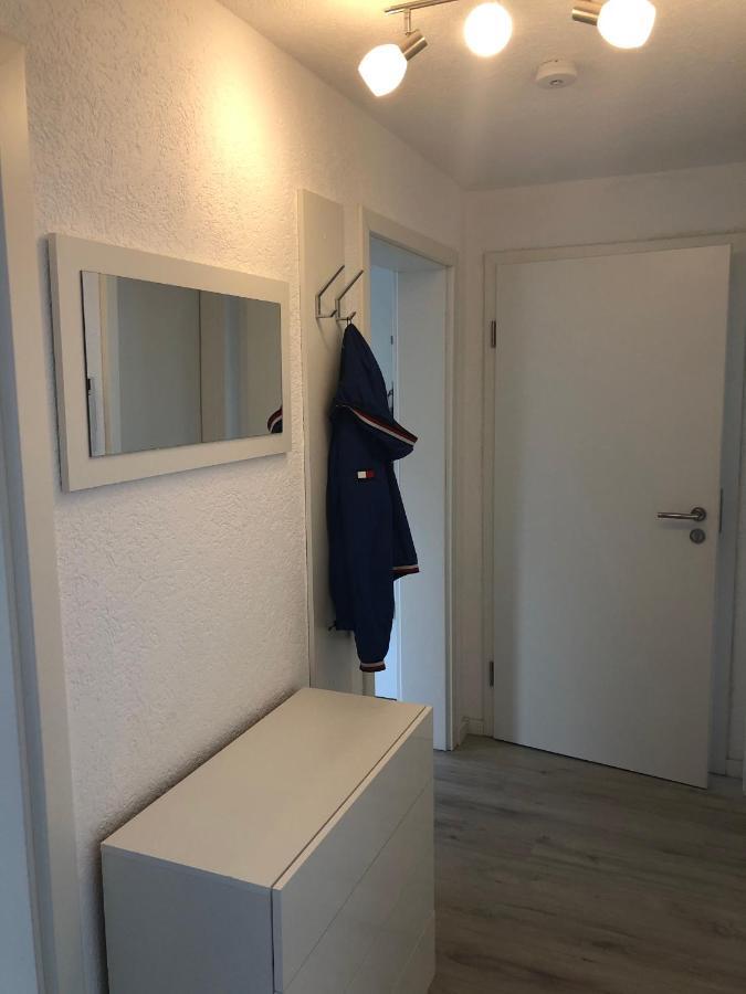 Moderne Helle 2,5 Zimmer Wohnung Mit Grossem Bad Und Kueche In Trossingen Esterno foto